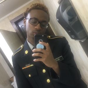 Meet your Posher, Isaiah